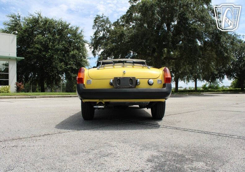 1975 MG B