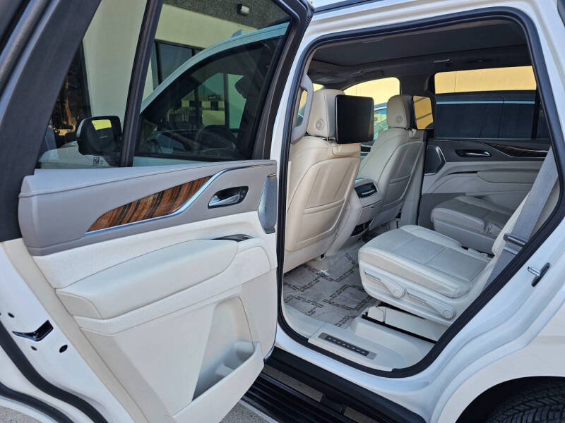 2024 Cadillac Escalade Sport Platinum