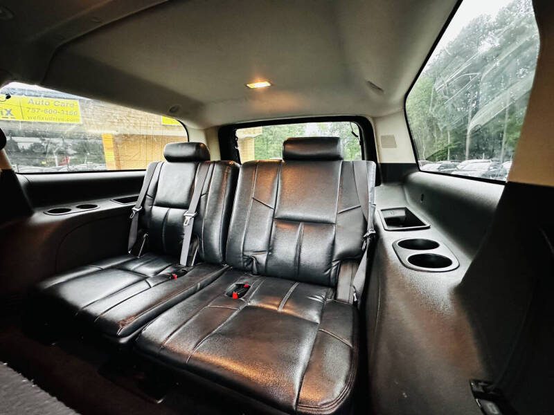 2011 Chevrolet Suburban LS