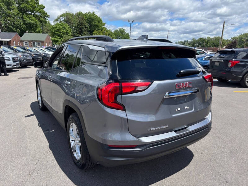 2020 GMC Terrain SLE