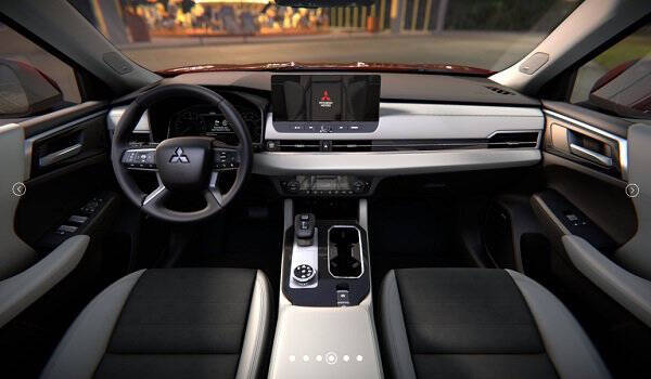 2025 Mitsubishi Outlander SE