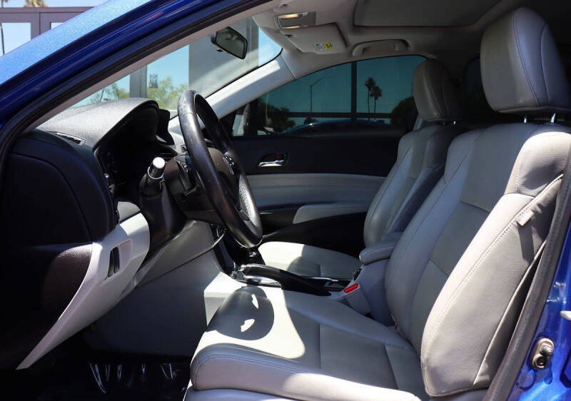 2017 Acura ILX