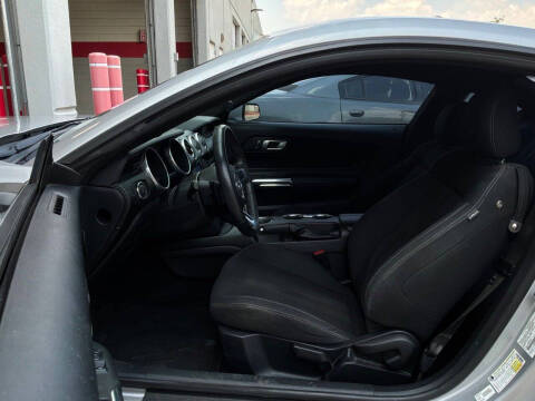 2019 Ford Mustang EcoBoost