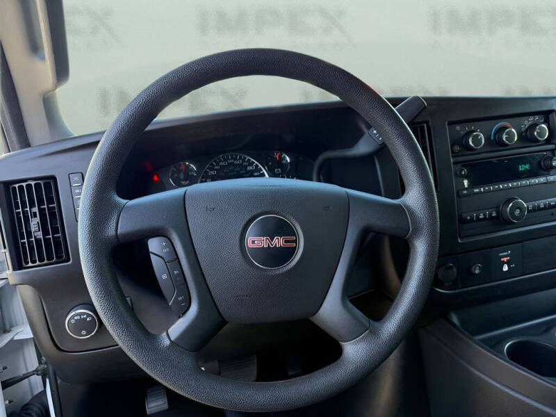 2023 GMC Savana 2500