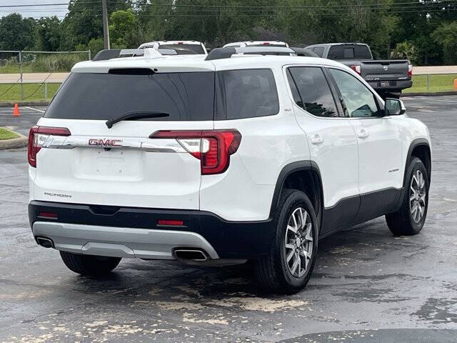 2023 GMC Acadia SLT