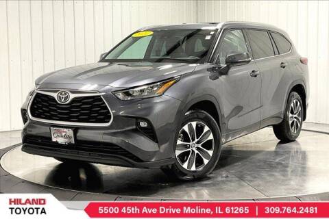 2020 Toyota Highlander for sale at HILAND TOYOTA in Moline IL