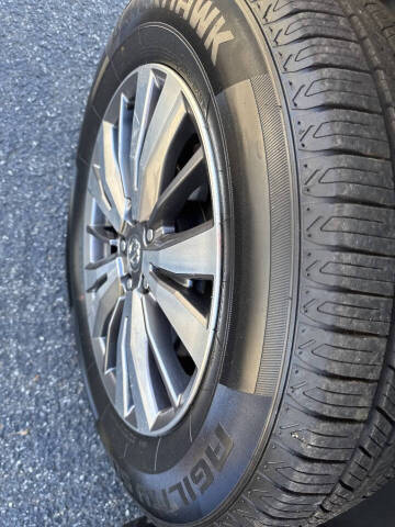 2020 Nissan Pathfinder SL