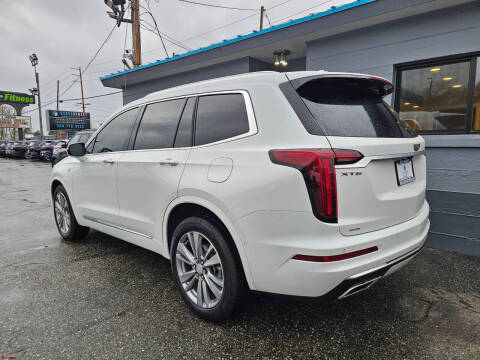 2023 Cadillac XT6 Premium Luxury