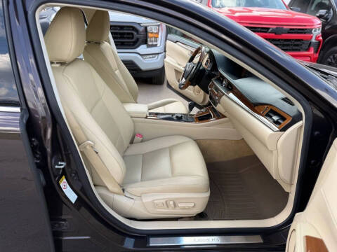 2013 Lexus ES 300h