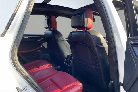 2018 Porsche Macan S