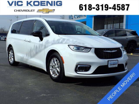 2024 Chrysler Pacifica Touring L