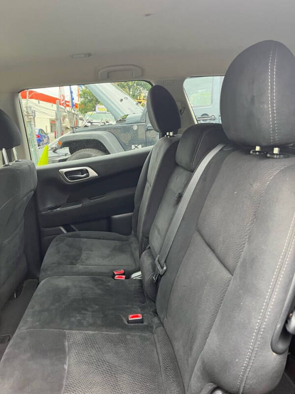 2015 Nissan Pathfinder S