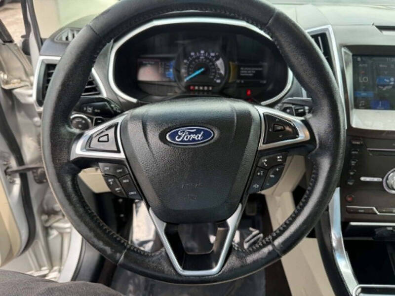 2019 Ford Edge Titanium