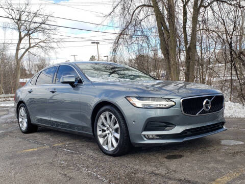 2018 Volvo S90 T6 Momentum