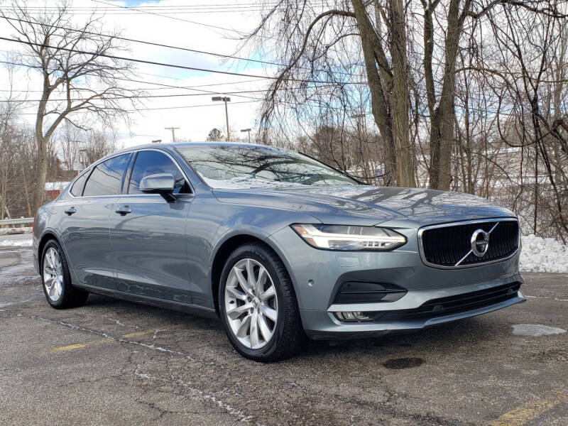 2018 Volvo S90 T6 Momentum
