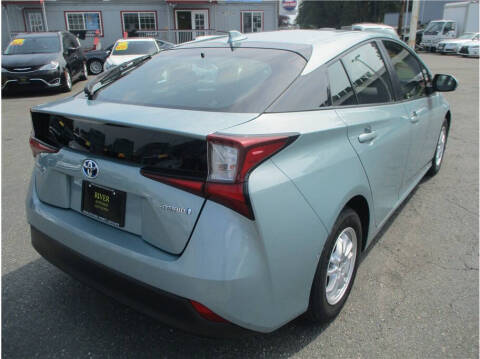 2019 Toyota Prius LE AWD-e