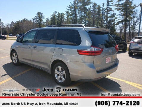 2017 Toyota Sienna