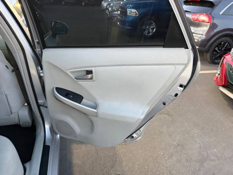 2012 Toyota Prius Two