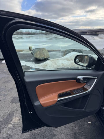 2013 Volvo S60 T5 Premier Plus