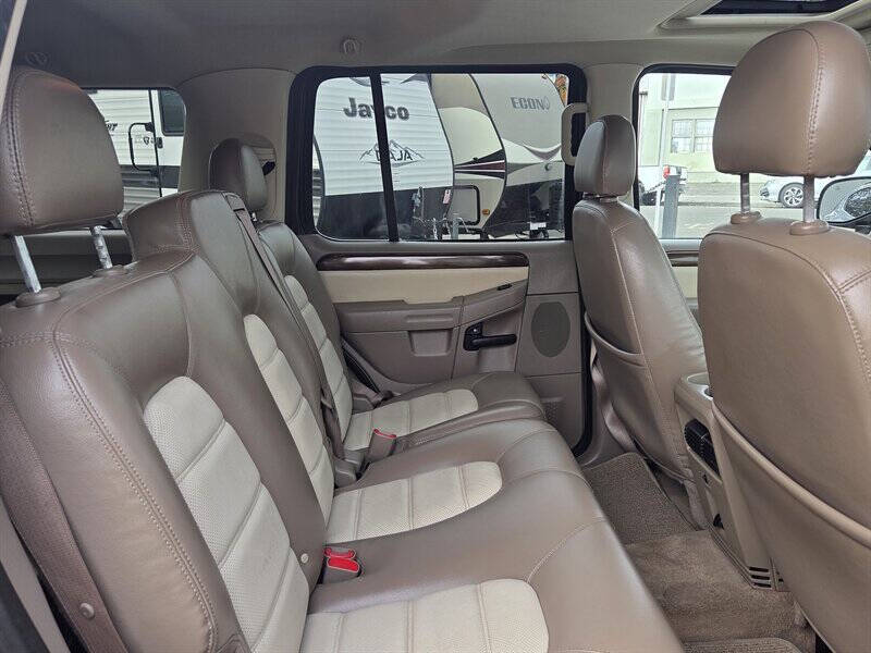 2005 Ford Explorer Eddie Bauer