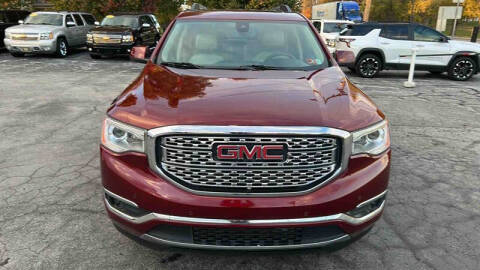 2017 GMC Acadia Denali