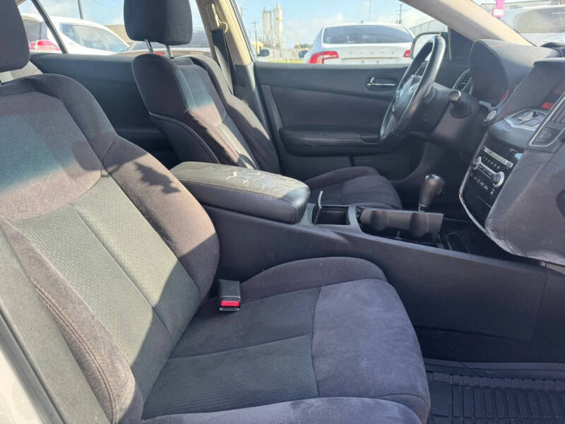 2011 Nissan Maxima