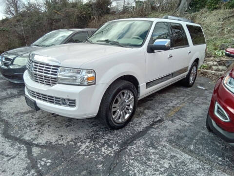 2013 Lincoln Navigator L
