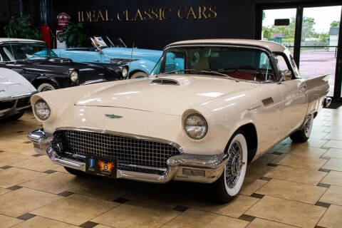 1957 Ford Thunderbird