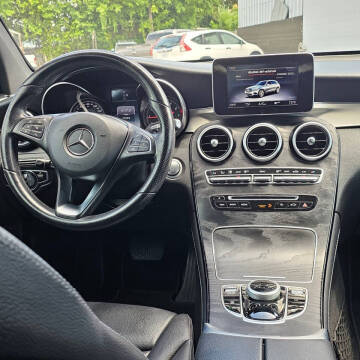 2019 Mercedes-Benz GLC GLC 300