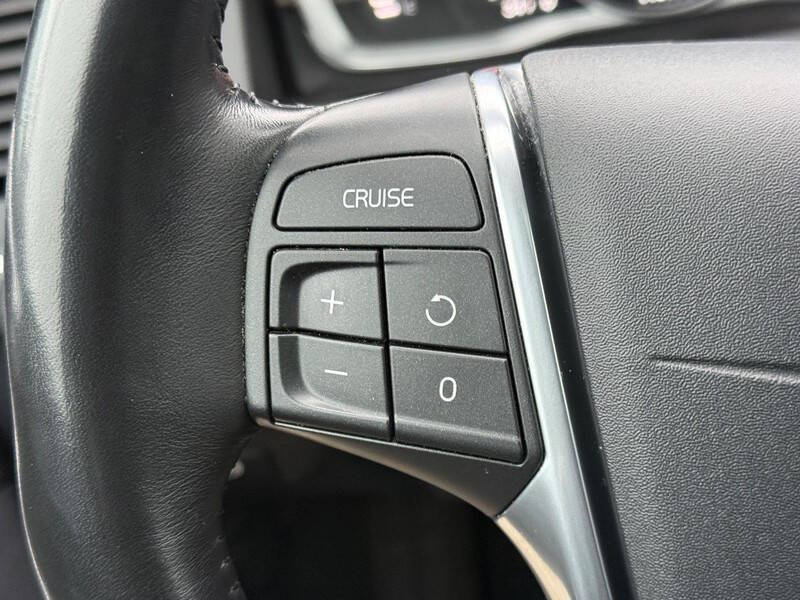 2017 Volvo XC60 T6 Dynamic