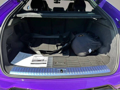 2024 Lamborghini Urus Performante