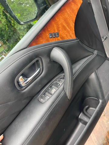2015 Infiniti QX80