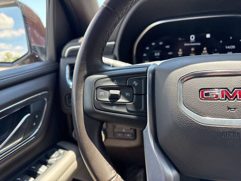 2023 GMC Yukon SLT