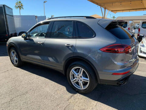 2017 Porsche Cayenne S