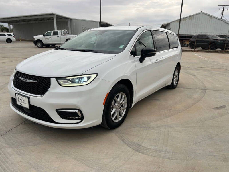 2024 Chrysler Pacifica Touring L