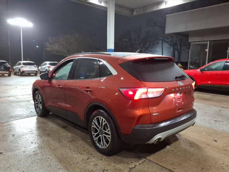 2020 Ford Escape SEL