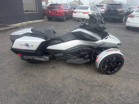 2023 Can-Am Spyder RT