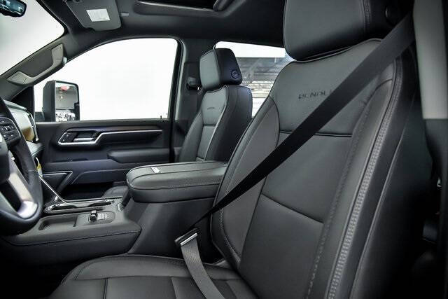 2025 GMC Sierra 2500HD