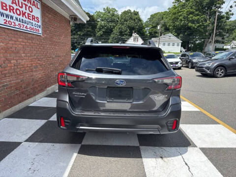 2022 Subaru Outback Premium