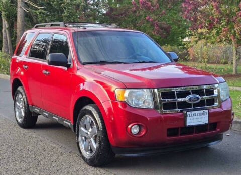 2011 Ford Escape for sale at CLEAR CHOICE AUTOMOTIVE in Milwaukie OR