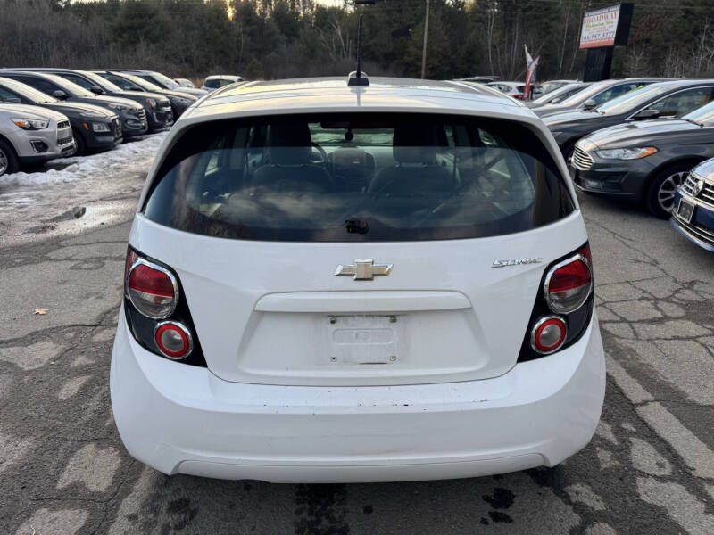 2016 Chevrolet Sonic LS Auto
