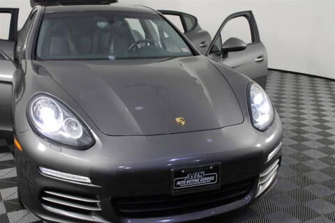 2015 Porsche Panamera
