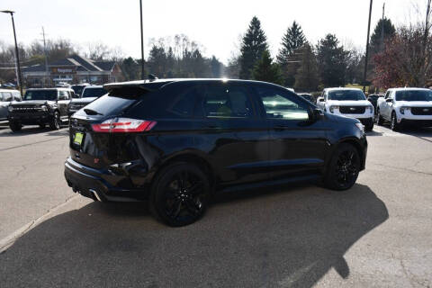 2021 Ford Edge ST