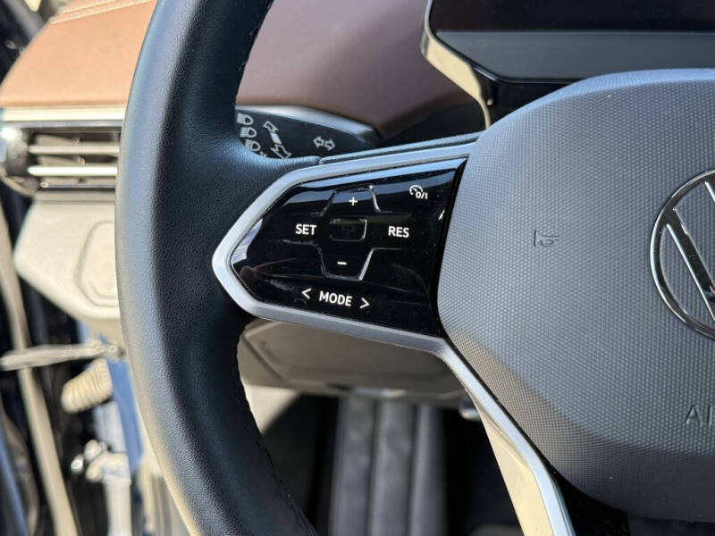 2023 Volkswagen ID.4 Pro