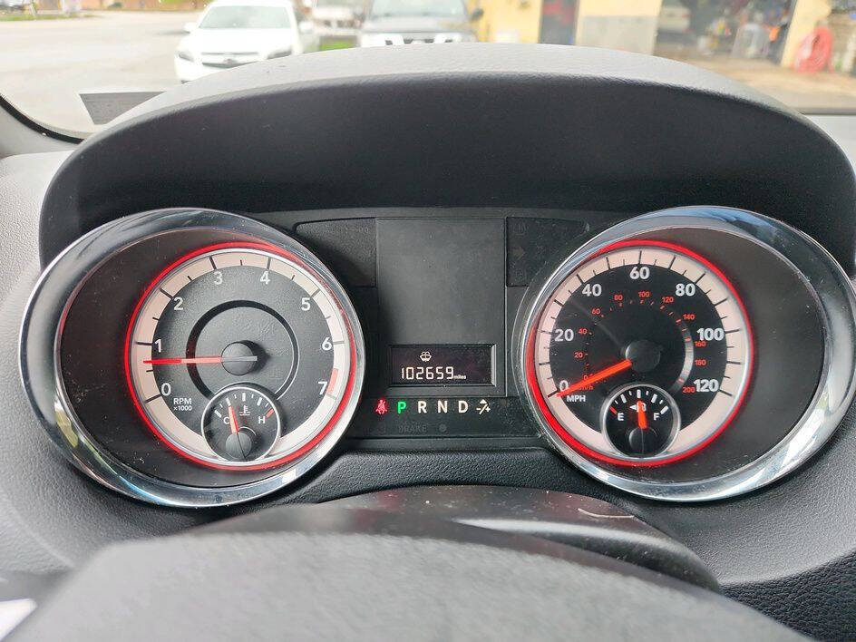 Red 2015 Dodge Grand Caravan SE SE 4dr Mini-Van 19