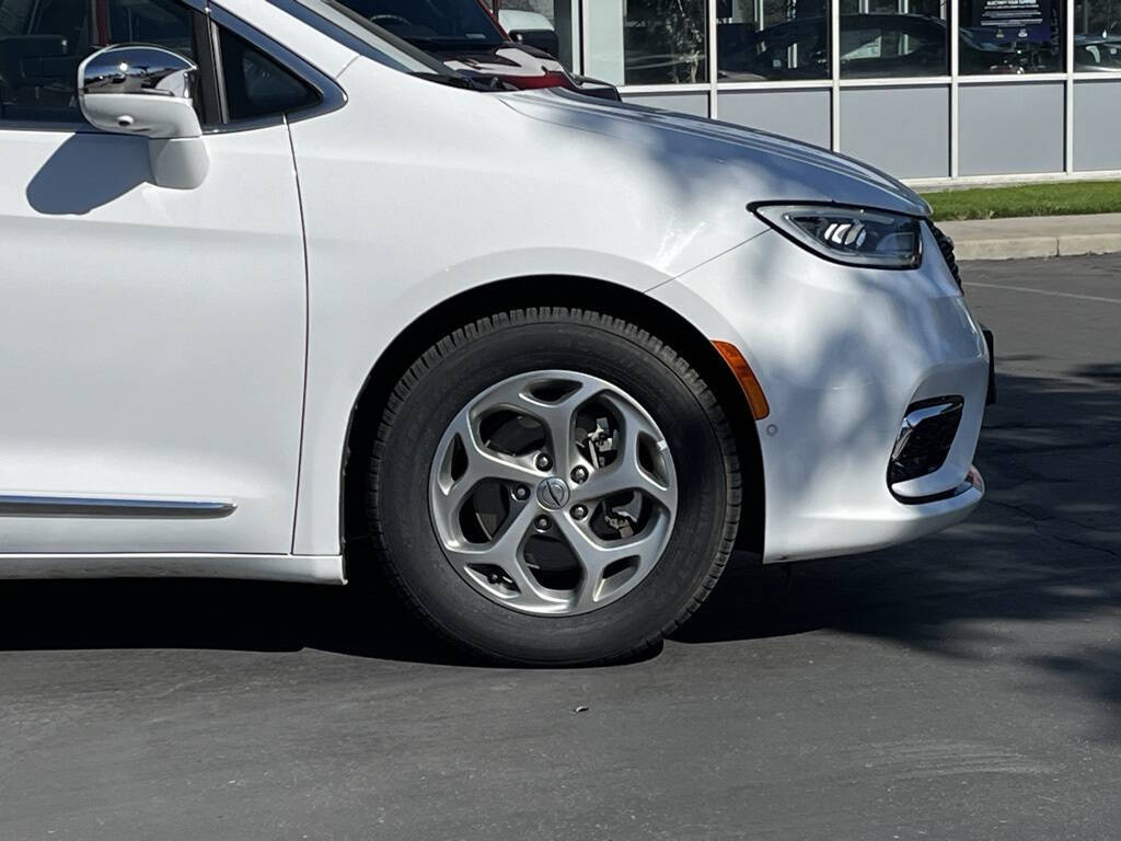 2022 Chrysler Pacifica for sale at Axio Auto Boise in Boise, ID