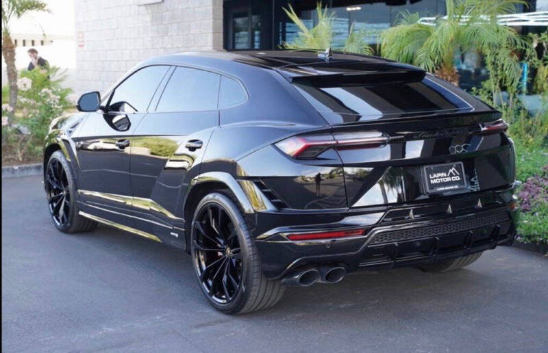 2024 Lamborghini Urus S