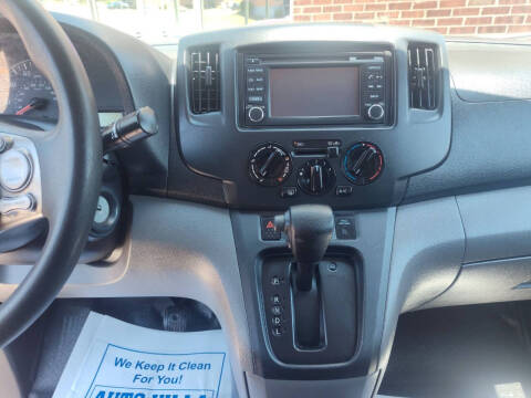 2017 Nissan NV200 SV