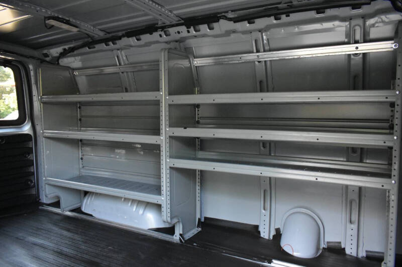 2022 GMC Savana 2500