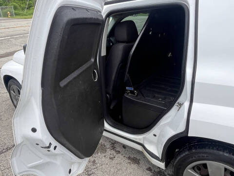 2011 Chevrolet HHR Panel LS